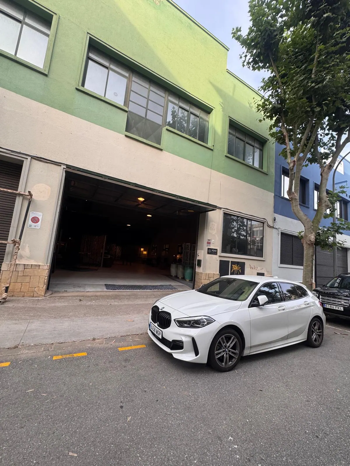 Interior de la nave RAW-DISTRICT en Cornellà