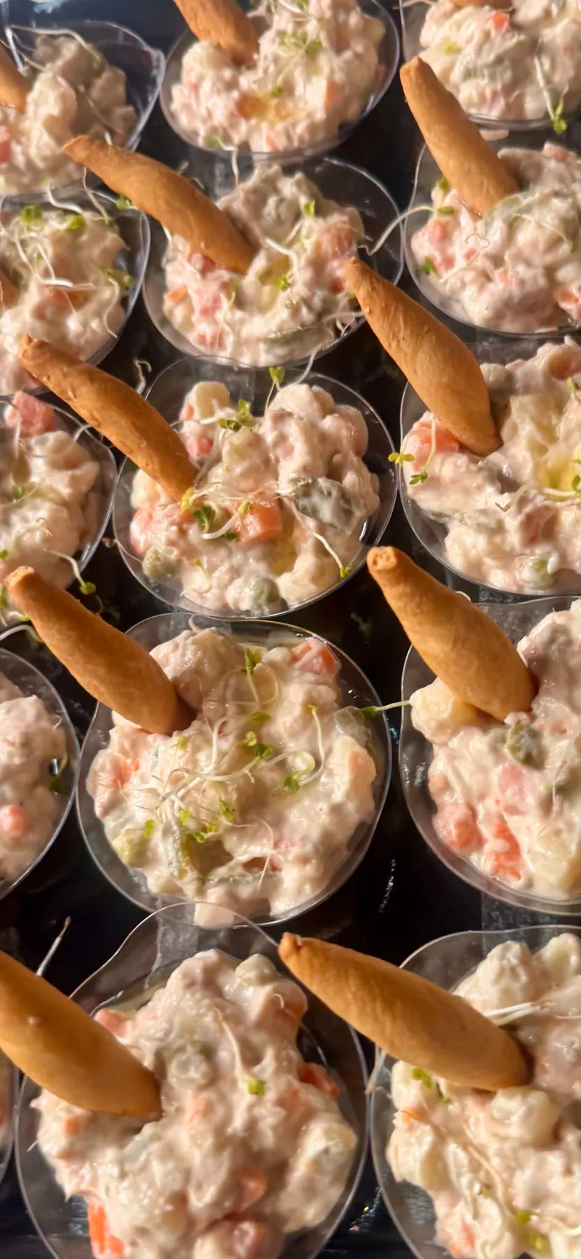 Bandeja de take away preparada en el obrador de EventArt